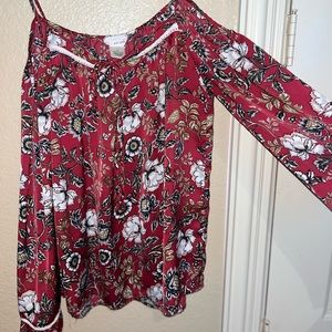 Red, White, and Black floral detail off the shoulder shirt!